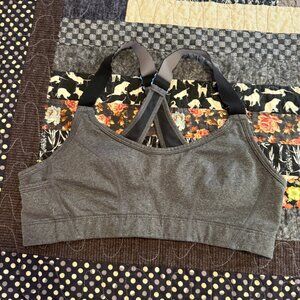 Lola sports bra